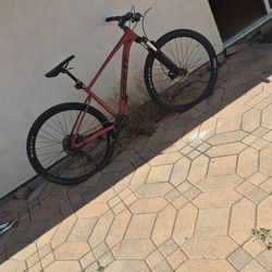 Mountain Giant Bike