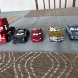 Lot- 5 Disney PIXAR CARS