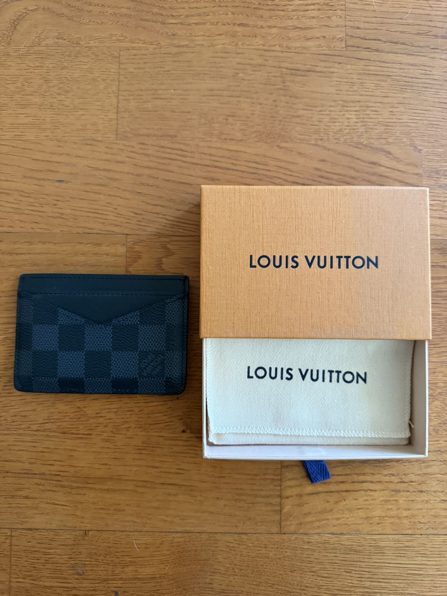 Louis Vuitton Neo Card Holder