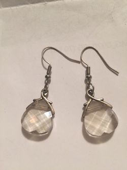 Crystal and metal earrings