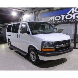 2015 Chevrolet Express 3500 Passenger 