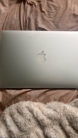 Apple MacBook Air 13” A1466 – Works Great – Ready To Use