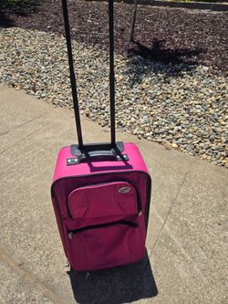 Kirkland suitcase, kids