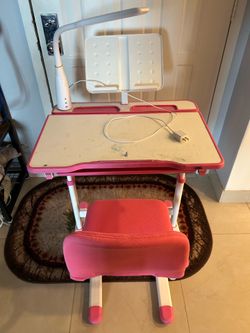 Kids Desk w Light