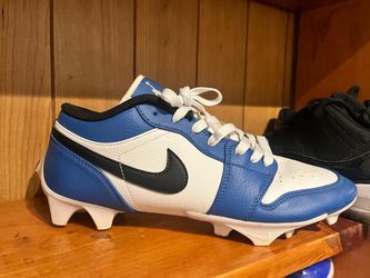 Jordan 1 low football cleats size 9.5