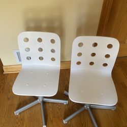 Set Of 2 Swivel Adjustable Toddlers Chair
