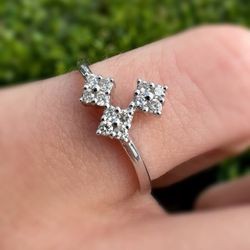 Jewelry 14k solid white gold diamond 0.1CTW ring sz 6.25