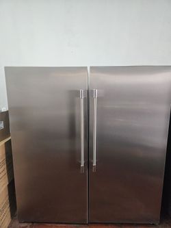 Frigidaire Professional 33" Refrigerator/ Freezer Combo