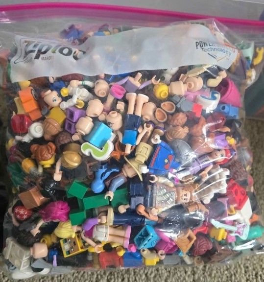 Almost 4 Pounds of LEGO Minifigs