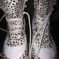 Blowfish Malibu Herstory Hollywood Hiker boots in a sand cheetah print in size 7W