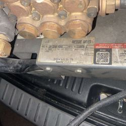 MI-T-M 3200 PSI Power Washer 