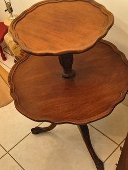 2. Tier pie crust vintage table