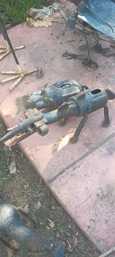 Medal Decor For Garden