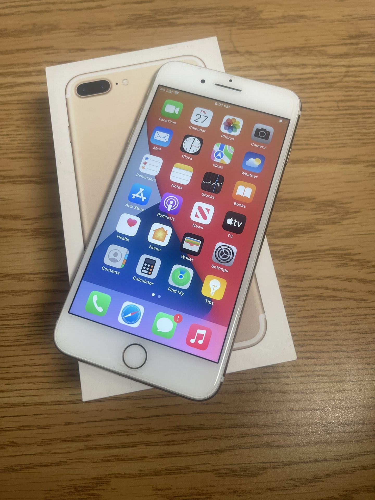 iPhone 7 Plus 128 GB UNLOCKED In Perfect Condition Looks Like New