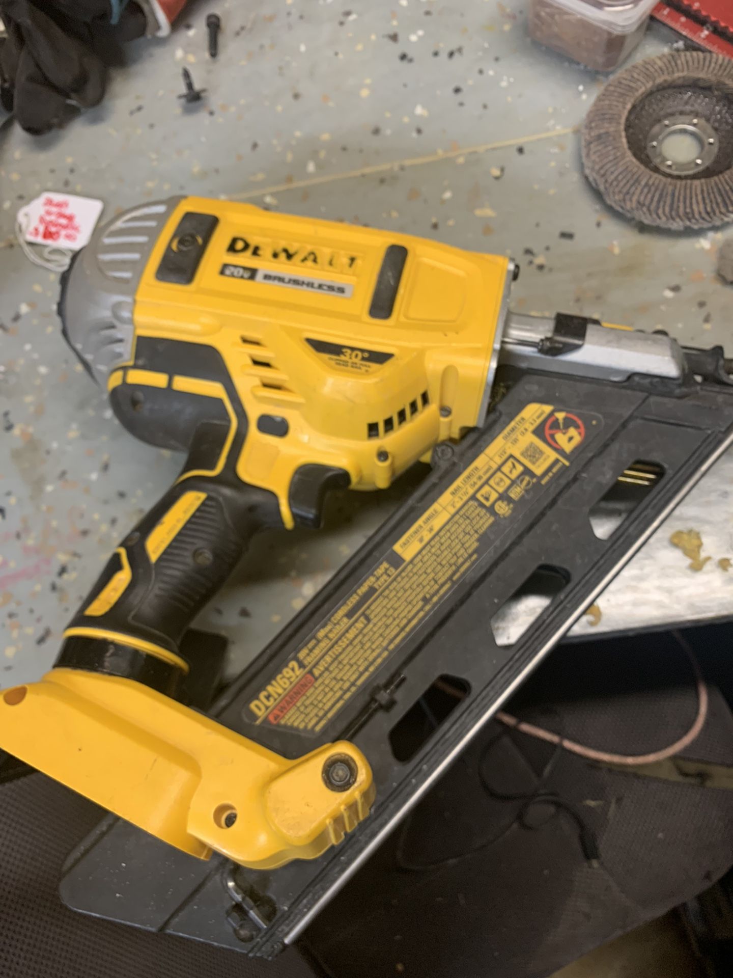 Dewalt 30 Degree Framing Nailer 20v for Sale in San Antonio, TX OfferUp