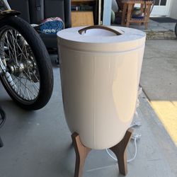 NEW NEVER USED—Fontaines Luxury Spa Towel Warmer 