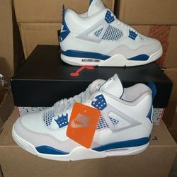 Brand new men's Air  Nike Jordan 4 Retro 2024 Military Blue size 10.5 !!! Shoes are brand new and 100% also available in sizes 9.9.5,10