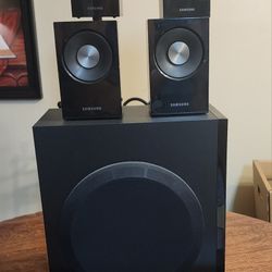Samsung Surround Sound System 