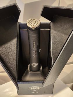 Jelessi torche LED  New in box