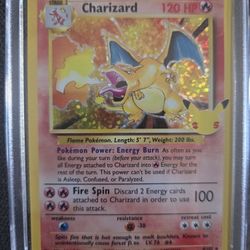 Pokemon. Charizard Holo