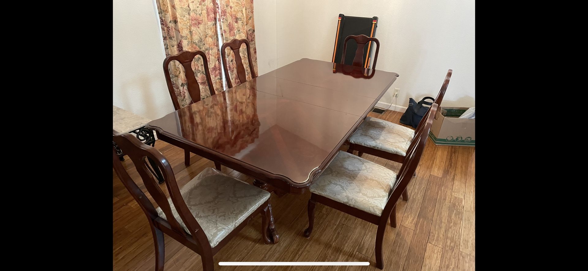 Real Mahogany Dining Table And Chairs