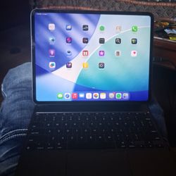 Apple IPad Pro 13-inch 
