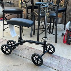 Medline Steerable Knee Scooter / Knee Walker - 300lb Capacity 