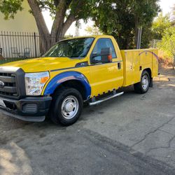 2012 Ford E350 Super Duty