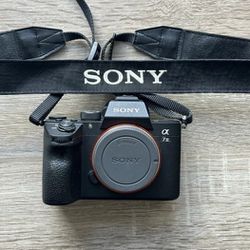 Sony a7 III 24.2MP Mirrorless Digital Camera - Black (ILCE7M3/B) 