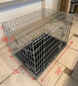 36" Folding Metal Dog Crate with Removable Tray – Excellent Condition