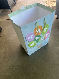 Baby shower gift bag