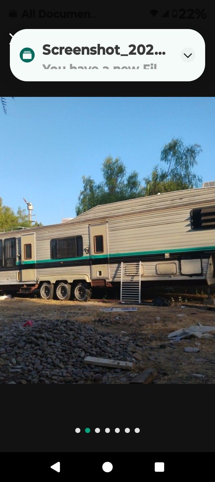 Beautiful 5th Wheel spacious $7500
obo .