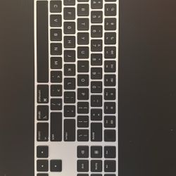 Apple Keyboard With Numeric And Touch ID