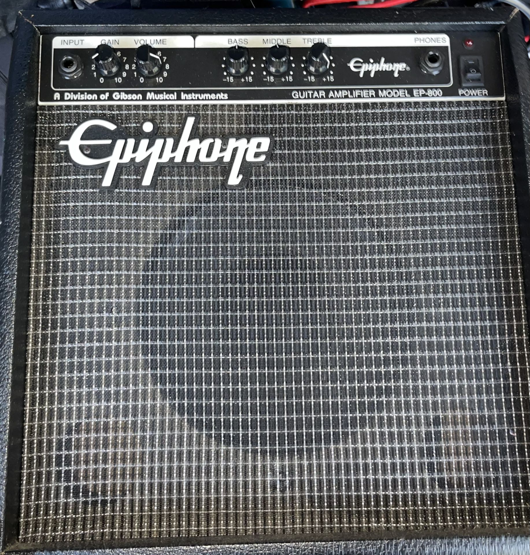 Epiphone Guitar Amplifier By Gibson Guitar Model EP-800 Amp 25 Watt Of Power  