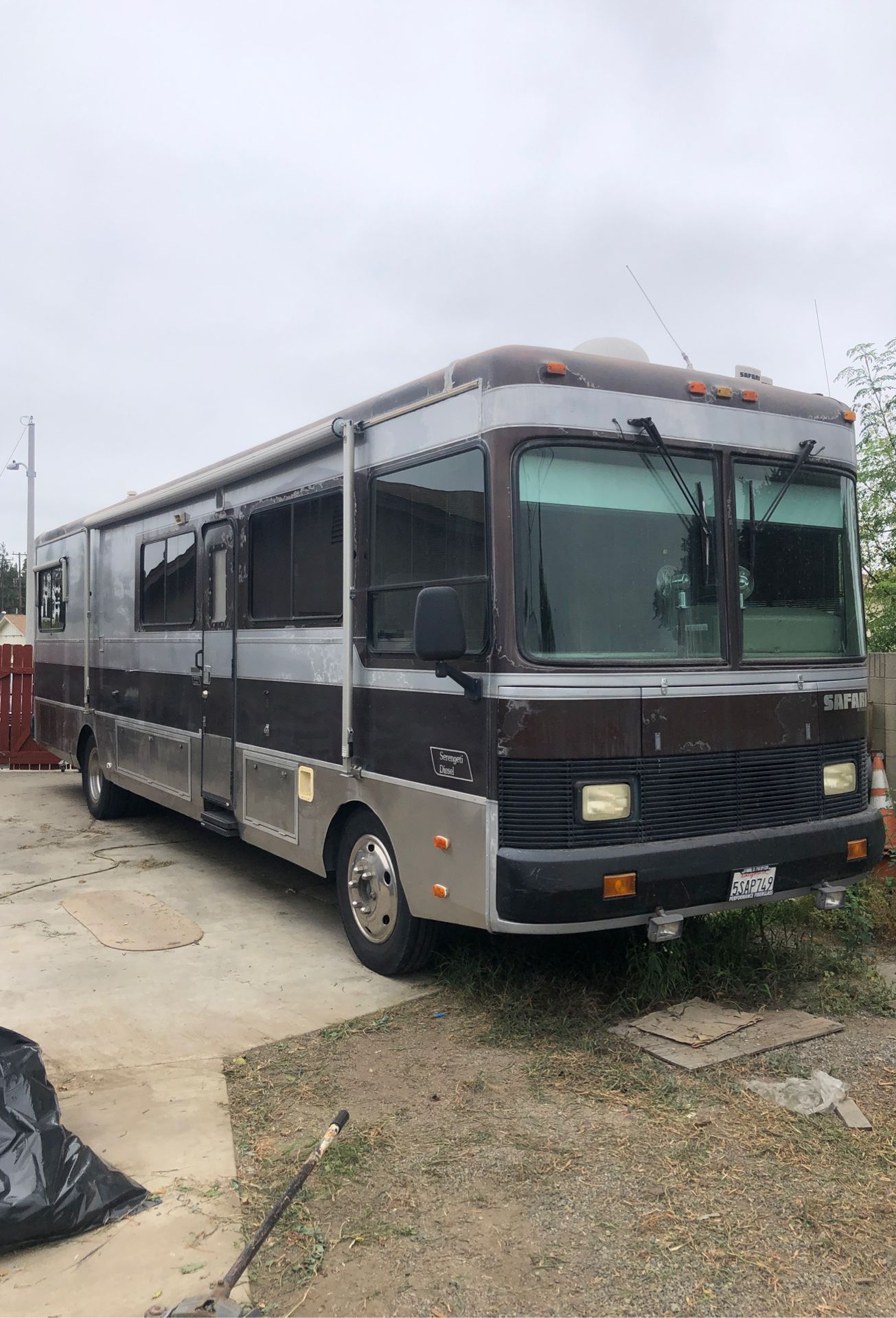 1991 Safari Serengeti diesel pusher motorhome