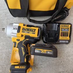 Dewalt Xr High torque 1/2 with battery 5.0 and charger brand new ❗️firm price❗️(DCF961)