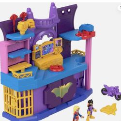 BATGIRL CAVE PLAYSE