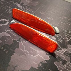 Genuine Mazda 3 Sedan Rear Reflector Right And Left $30.
