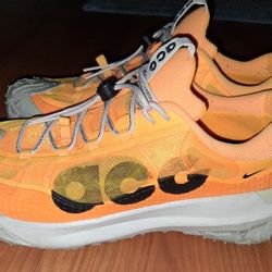 Nike ACG Mountain Fly Low 2 "Laser Orange"