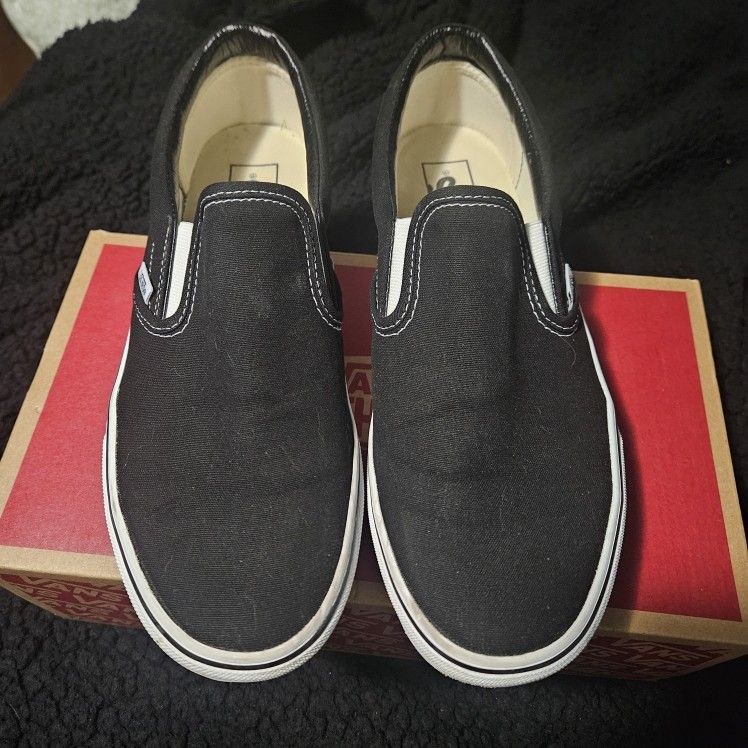Classic Slip On Platform Vans Black/White Barely Used!