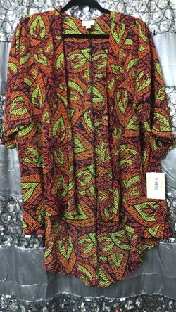 Small lularoe Lindsay