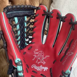 New W/ Tags - Rawlings Heart Of The Hide (HOH)