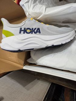 Hoka Arahi 8 Stardust / Cosmic Grey 1168690-SSTC Men's Size 12D