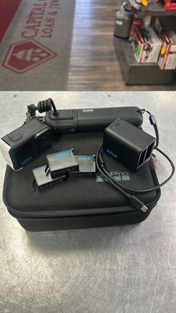 1003 GoPro Hero 13 Black W/ 3x Batteries, Charger & Extras in Case 597892