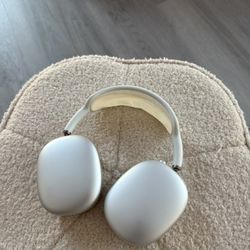 AirPods Max Headphones (Silver)