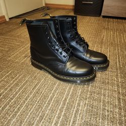 Doc Martens Mens Size 10