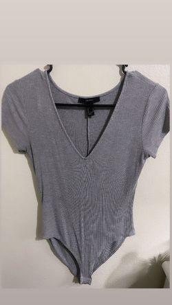 Forever 21 Grey Top With Clip