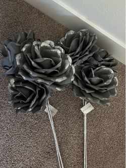 Silver and gray flowers