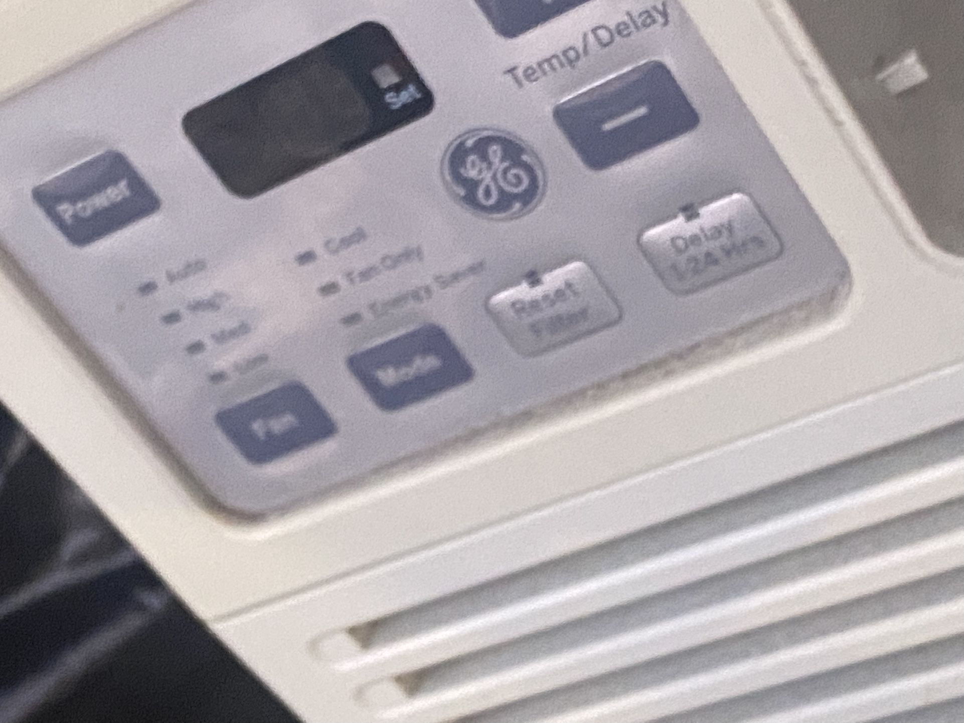 G E 15,000 Air Conditioner