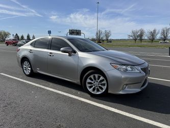 2015 Lexus ES 300h